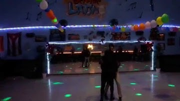 Juanma y Elena - Sala "Bembe Latino" (Tema: Lezama - Whisperer Remix)