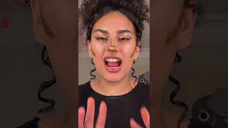 نظرتون درباره کانتور با حنا چی بود؟😍 #curlyhair #makeuptips #مو_فر #makeup #makeuptricks