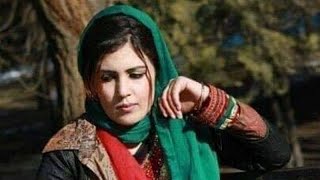 افغانستان: ادای احترام به مینا منگل روزنامه نگار سابق مقتول