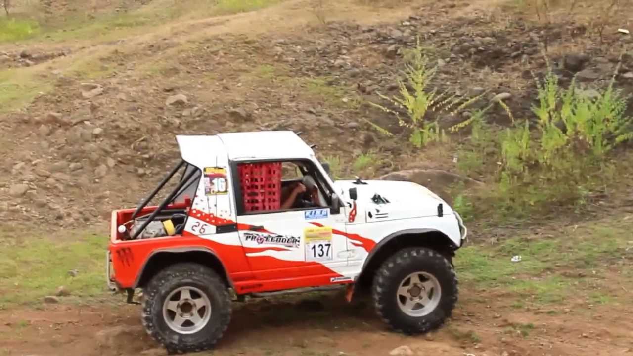 Latihan Offroad Suzuki Jimny Manggarupi Gowa Sulawesi Selatan