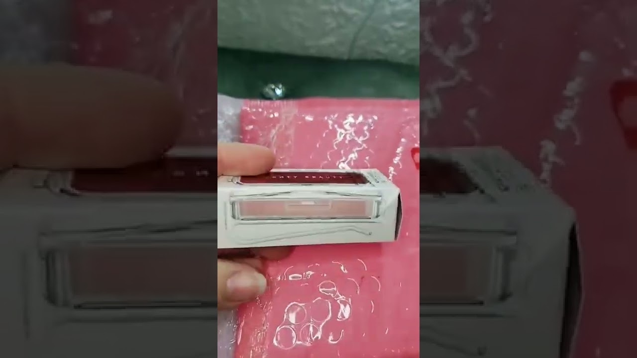 I Got this fenty beauty gloss bomb dip clip-on lip luminizer in fenty glow 