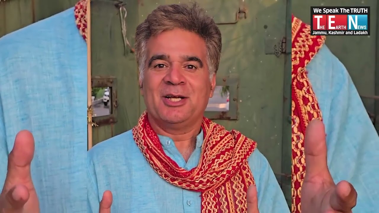 Равиндер Райна поздравляет Митхуна Манхаса с единогласным избранием на пост президента BCCI