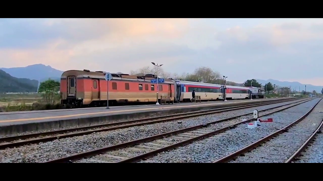 2025.11.01 경전선 능주역 화순발 무궁화호 열번미상 견인기 DL7463 디젤전기기관차