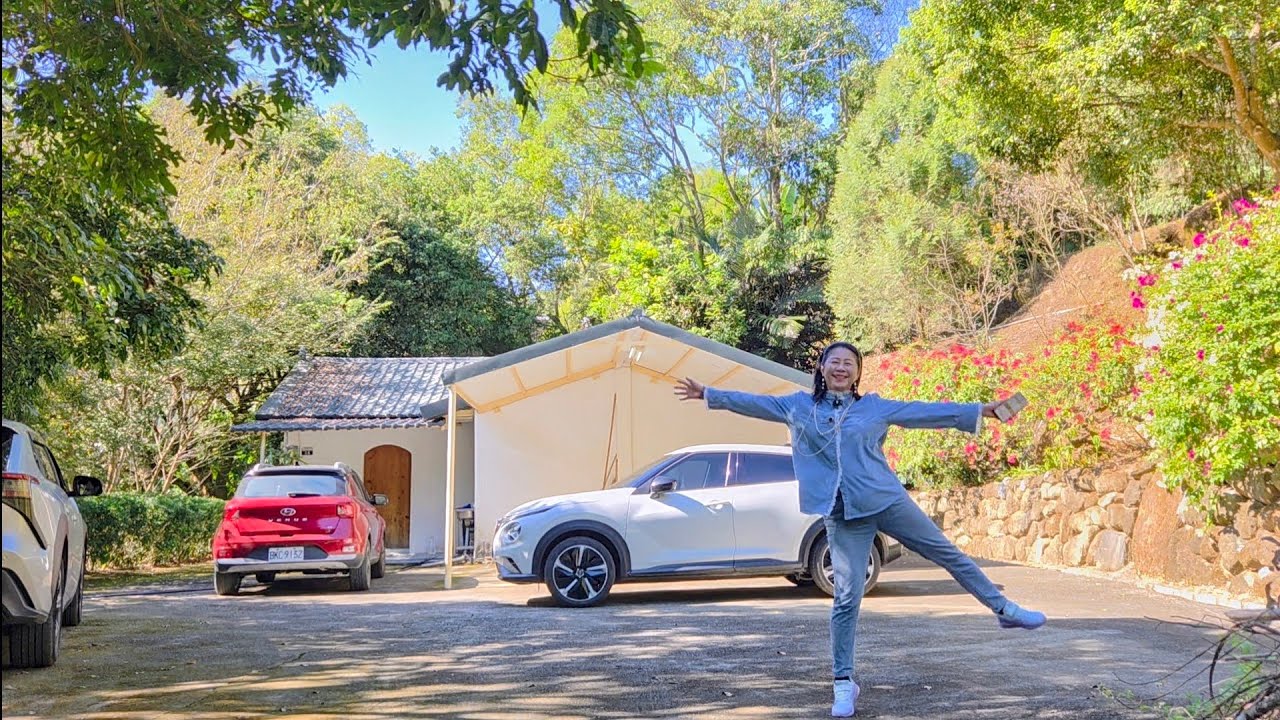 超美建物就是蓋在建地上丙建+小木屋農舍+農地有車庫空地可停多車就是來渡假的！900萬！有門牌號碼/稅籍證明/有水（自來水、山泉水）有電2房1廳1衛這裡海拔400多公尺，難道你不覺得我像秘境？傅晏棠房地