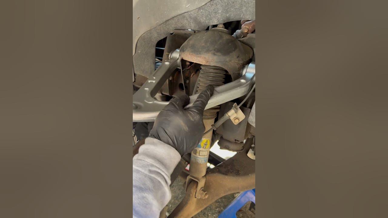 QUANTICO MOBILE MECHANIC YouTube