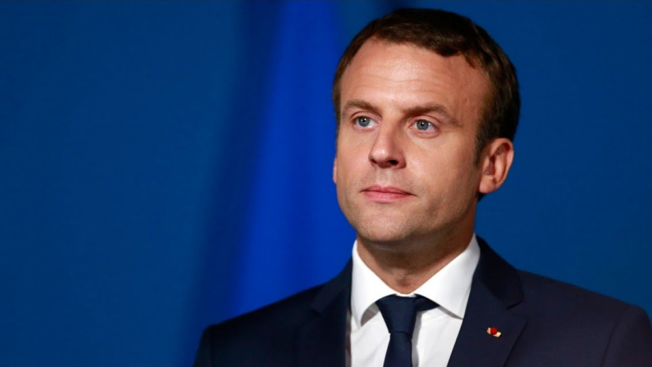 Quel accueil pour Emmanuel Macron à Bruxelles ? - YouTube