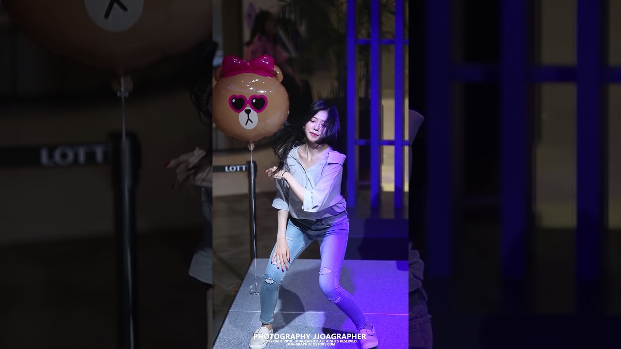 180616 드림캐쳐 'YOU AND I' 지유 직캠 DREAMCATCHER JIU fancam - 유앤아이 (@부산 팬사인회) by 쪼아그래퍼