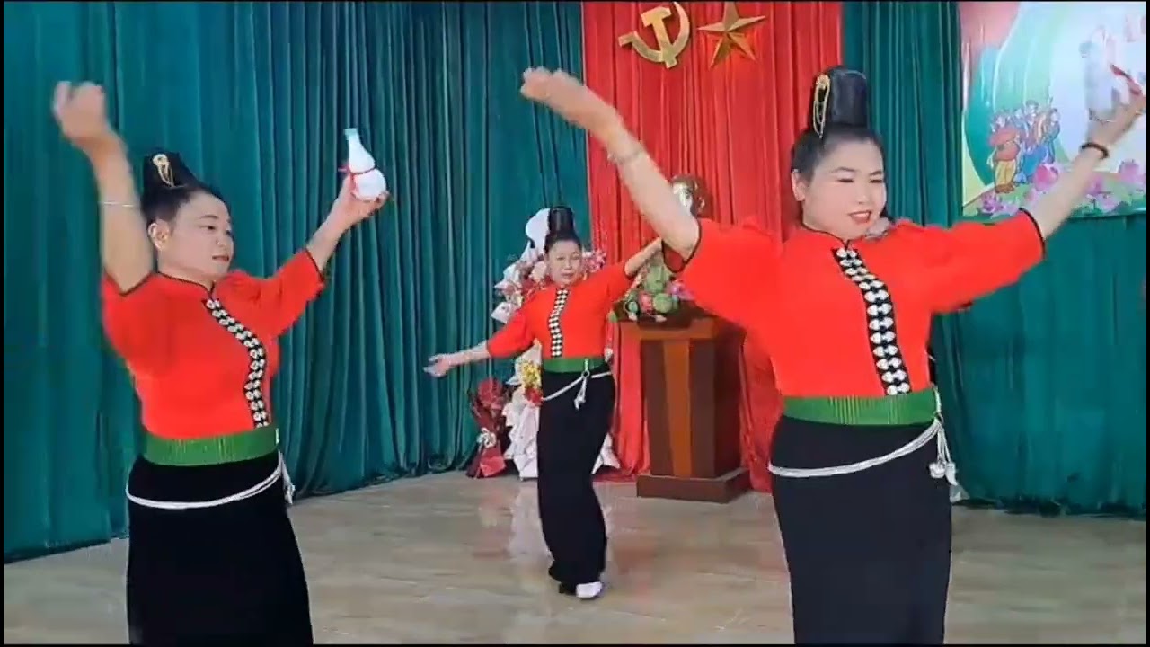 Tiết mục biểu diễn hay mọi người bỏ cả ăn để đi xem