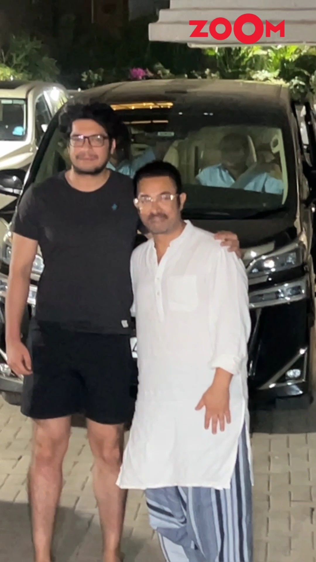 Aamir Khan SWEETLY pose with son Junaid Khan as spotted outside their house ? #shorts