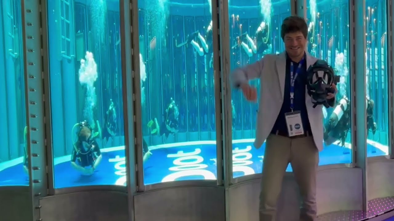 Probando la máscara full face de OCEAN REEF BOOT en el BOOT 2025 en Alemania