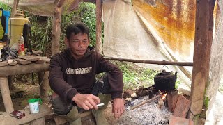 Download Lagu KAGETTT!! PRIA BERUSIA 35 TAHUN HIDUP SEBATANG KARA DI RUMAH KECIL TENGAH HUTAN BELANTARA MP3 Download Lagu KAGETTT!! PRIA BERUSIA 35 TAHUN HIDUP SEBATANG KARA DI RUMAH KECIL TENGAH HUTAN BELANTARA MP3