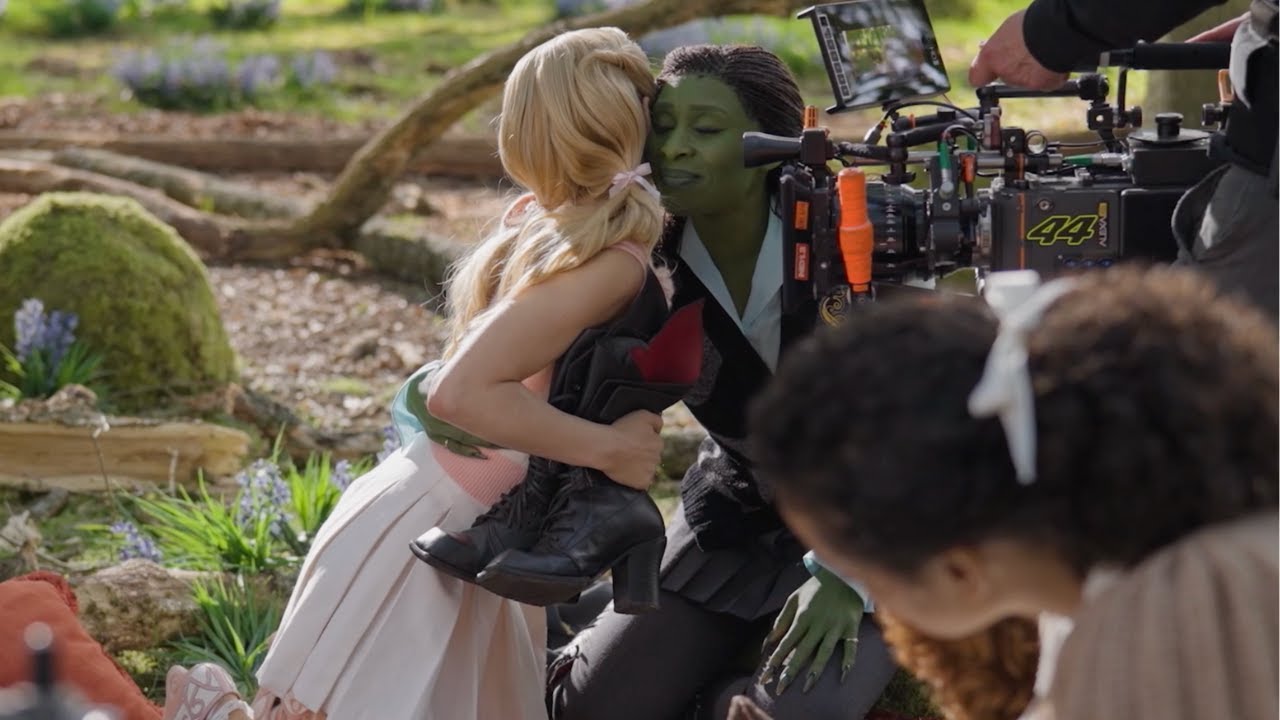 Wicked:For Good - Exclusive BTS Clip Exploring Glinda & Elphaba's Secret Bond