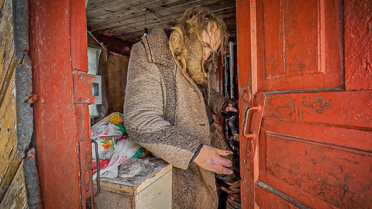 Remove Soviet Programer We found a Russian programmer in terrible condition. - YouTube