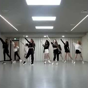 IZ*ONE Violetta dancer practice