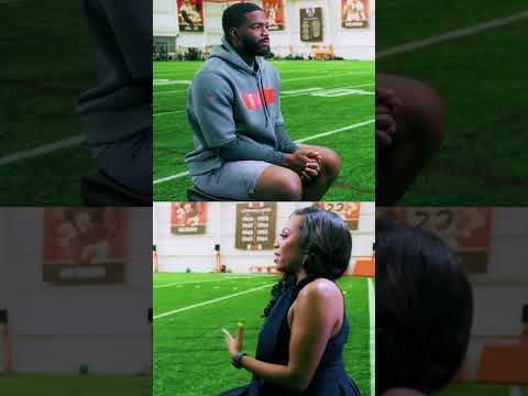 Jacoby Brissett continues to prove why he can compete as a QB1 👏