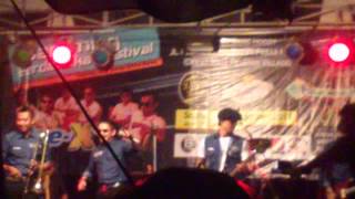 Tipe X Harus Pisah cafe Bang Hody