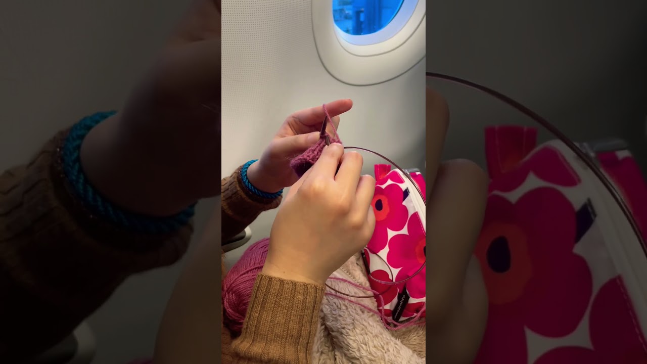 Knitting on the plane 