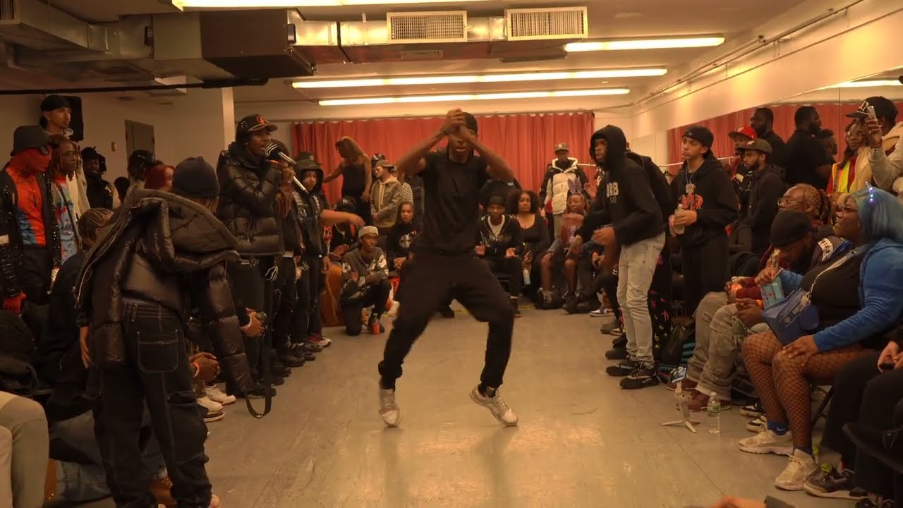 Playdo VS Tah Swag                                HypeItUpTV Presents:THE LITEFEET MASSACRE 👻