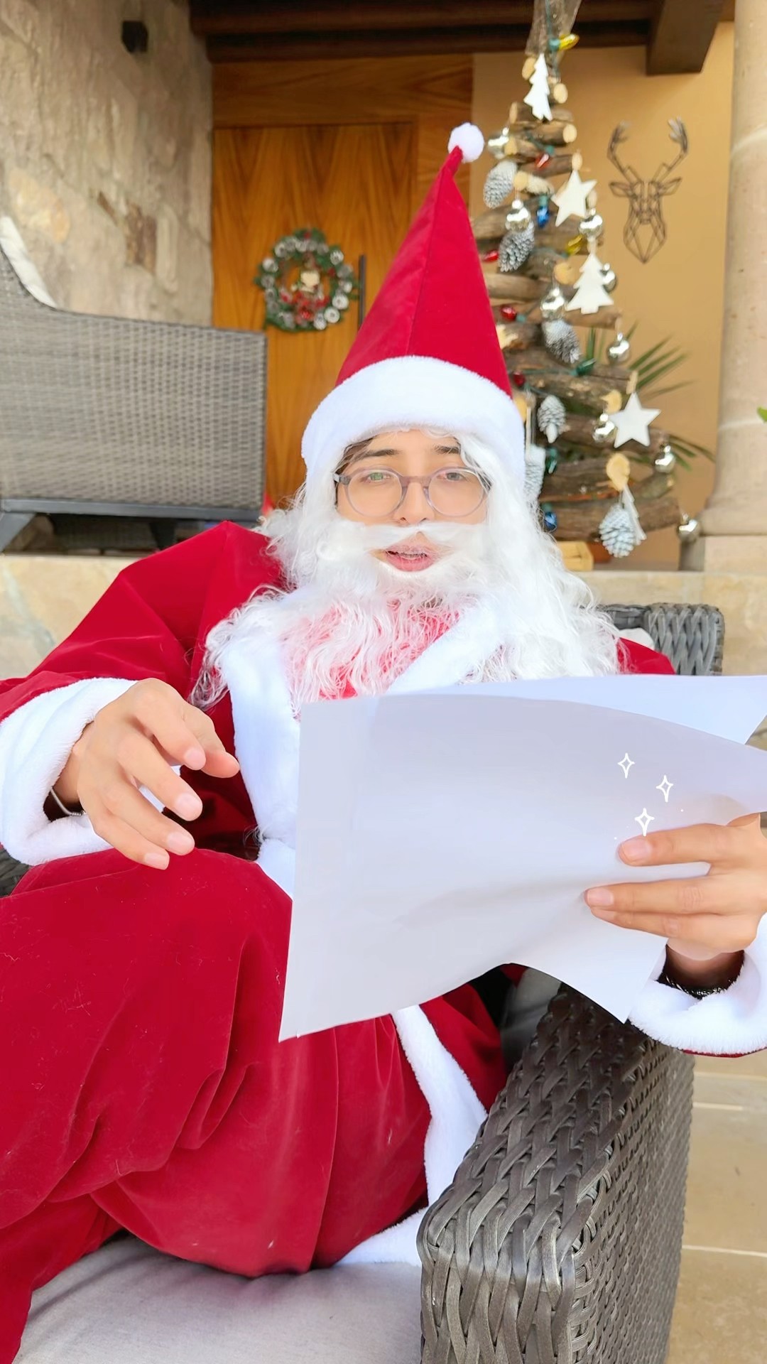 SANTA LEYENDO LAS CARTAS DE LOS NIÑOS… EN 2024. #comedia #diciembre
