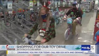 Rich's Car Wash makes Christmas magical during toy drive