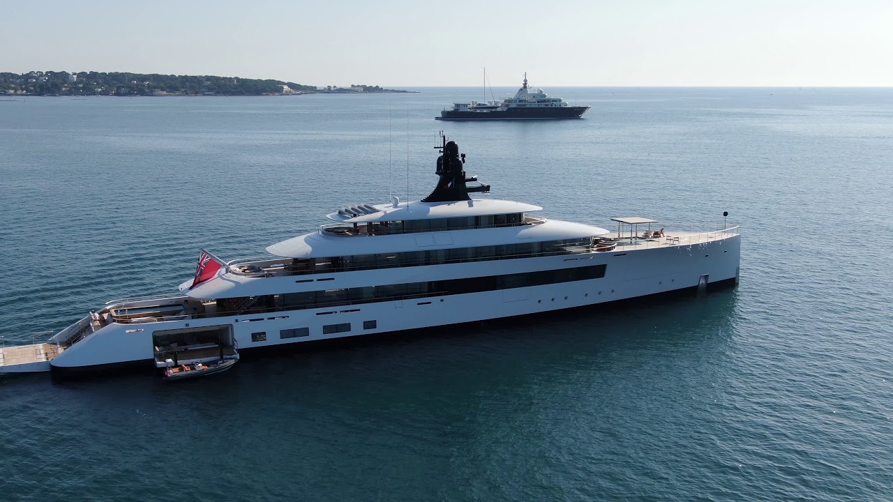 818 Yacht - 254ft Feadship 2019 | YachtBuyer