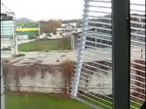 Самоклеющиеся наружные жалюзи. Установка на глухое окно - YouTube