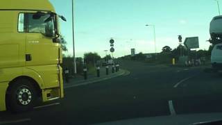 Lorry pulls out in front of me on a roundabout