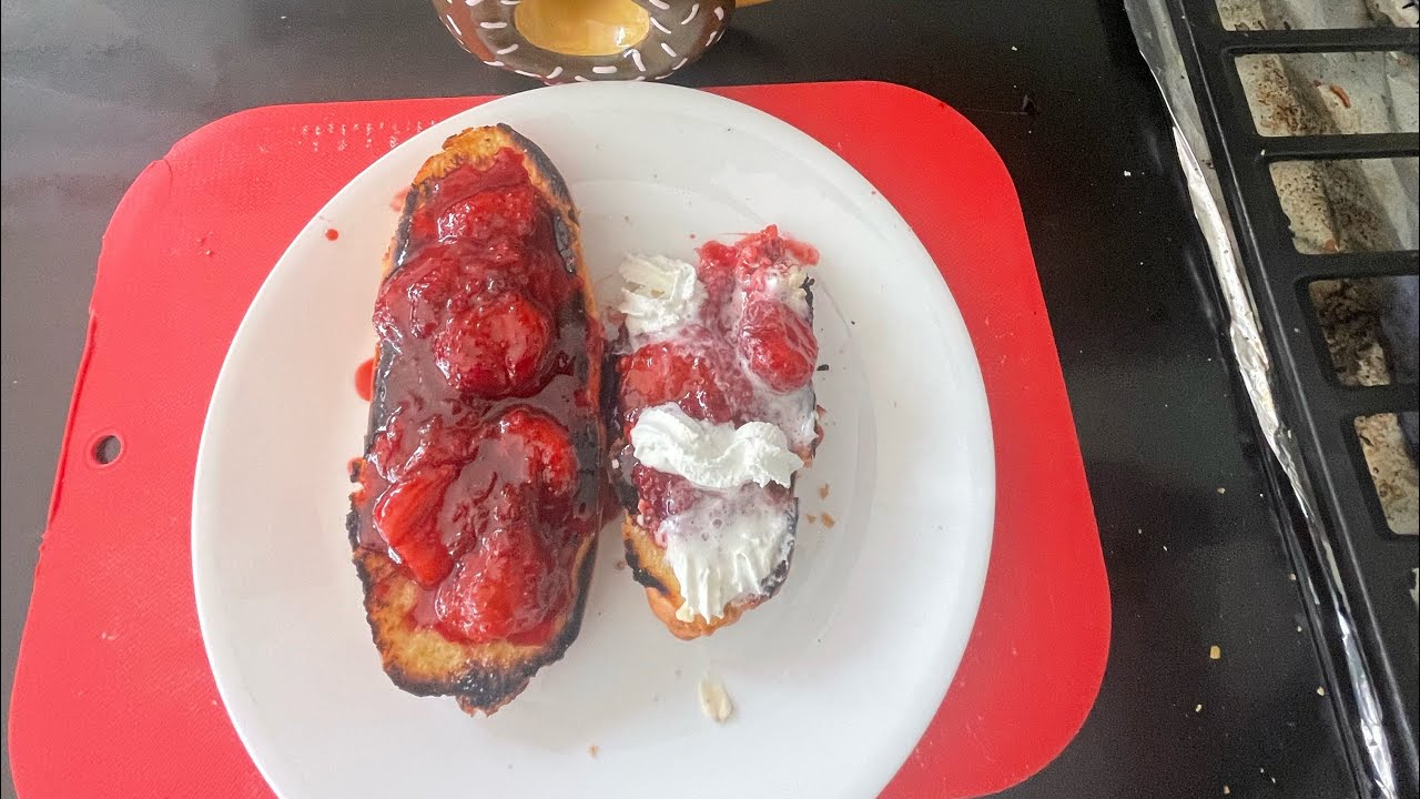 Moyete con mermelada de fresa echa en casa Ami estilo 