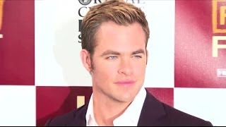 Celebrity Chris Pine is New Face of Armani Fragrance | Splash News TV | Splash News TV Wealth