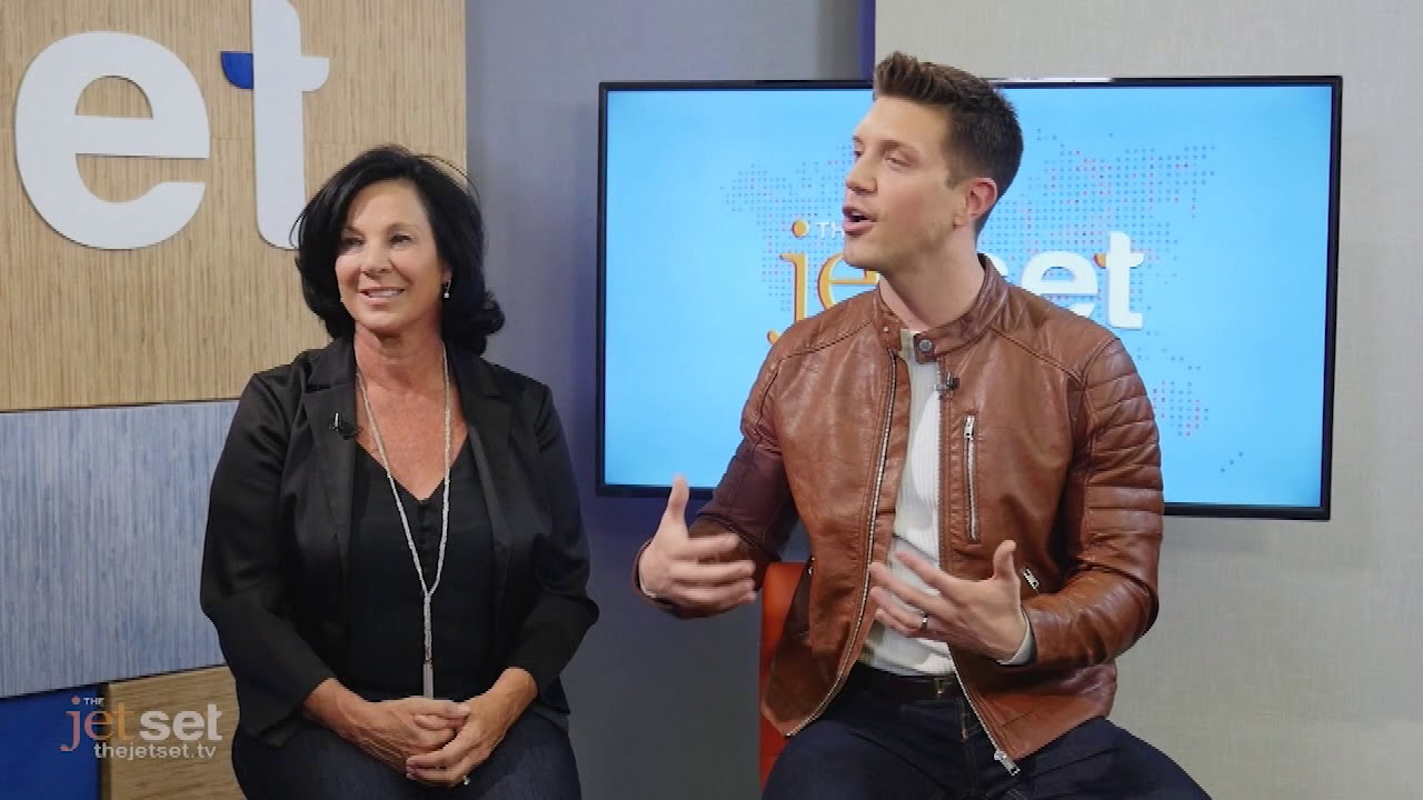 Emily Kaufmann And Tommy Didario Have Fall Beach Getaways