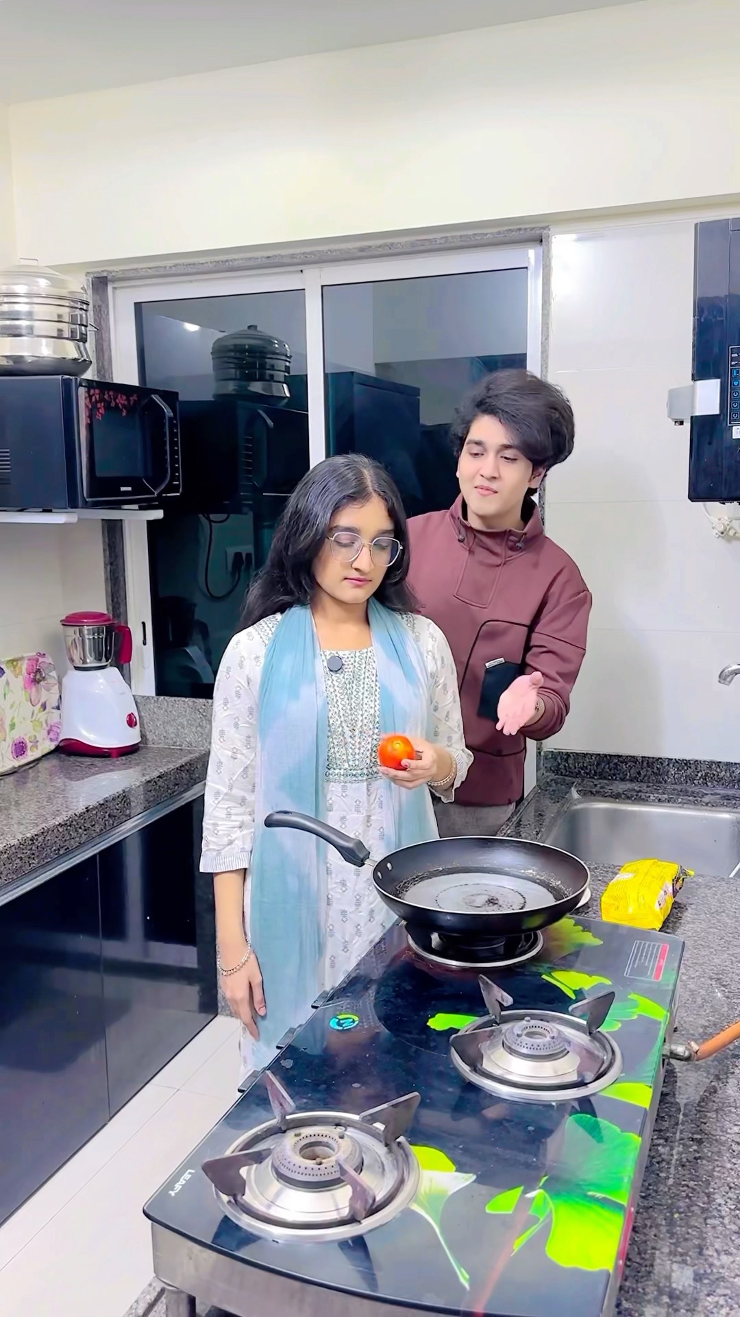 Aaj Pata chala?Maggi Do Min mei Nahi banti?? #zidaanshahidaly #comedy #shorts
