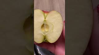 Love Divination -Using an Apple 🍎 🍏 🍎