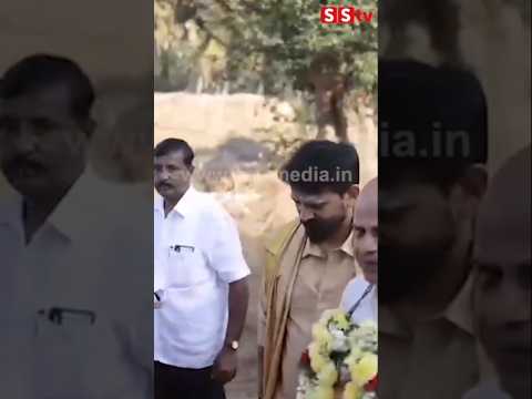 ಧನಂಜಯ ಅವರ ಹುಟ್ಟೂರಾದ ಕಾಳೇನಹಳ್ಳಿಯಲ್ಲಿ ಕಳೆಗಟ್ಟಿದ ಮದುವೆ ಸಂಭ್ರಮ #kannadafilmindustry #indianactor #weddi ಧನಂಜಯ ಅವರ ಹುಟ್ಟೂರಾದ ಕಾಳೇನಹಳ್ಳಿಯಲ್ಲಿ ಕಳೆಗಟ್ಟಿದ ಮದುವೆ ಸಂಭ್ರಮ #kannadafilmindustry #indianactor #weddi