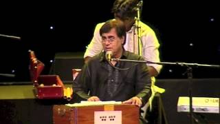 Jagjit Singh Live - Sadma Hai Mujhe Bhi Ke Tujhse Juda Hoon Main