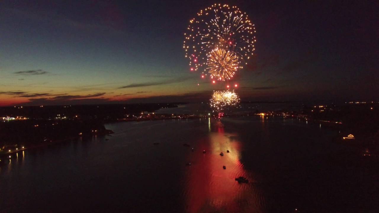 2016 Shediac Canada Day Fireworks ( last 3 minutes) YouTube