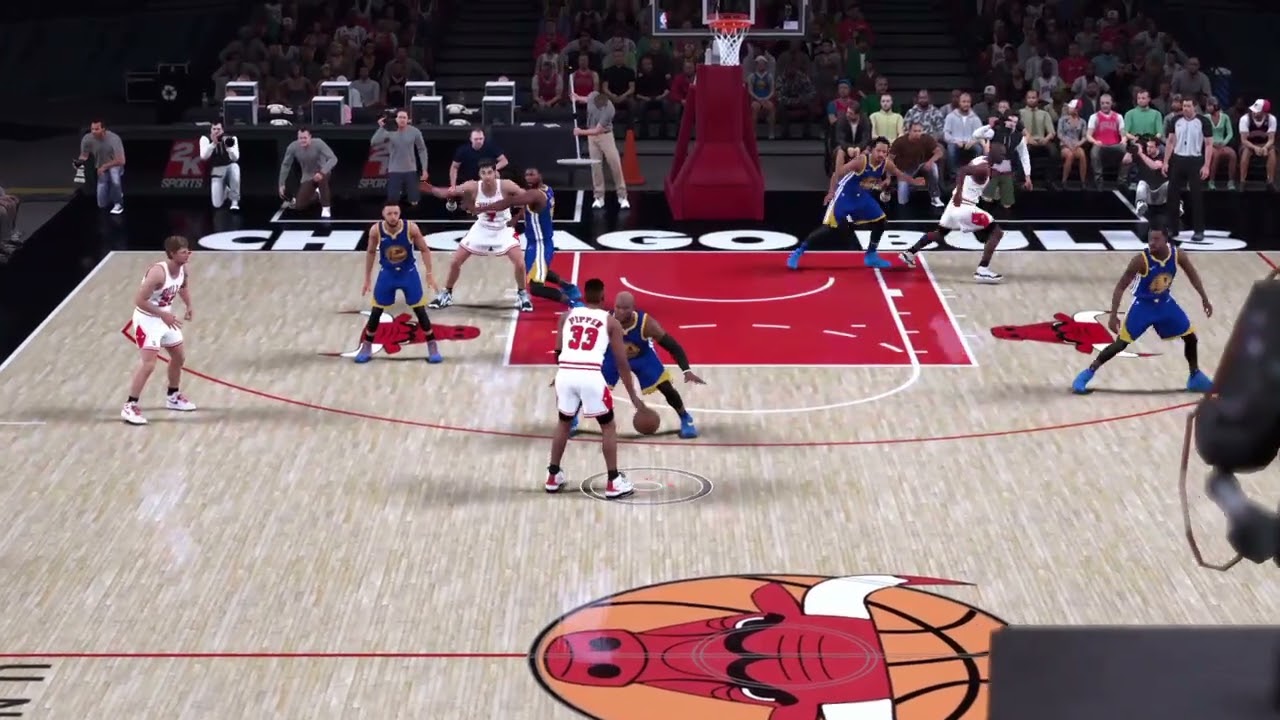 Michael Jordan baseline spin to DUNK