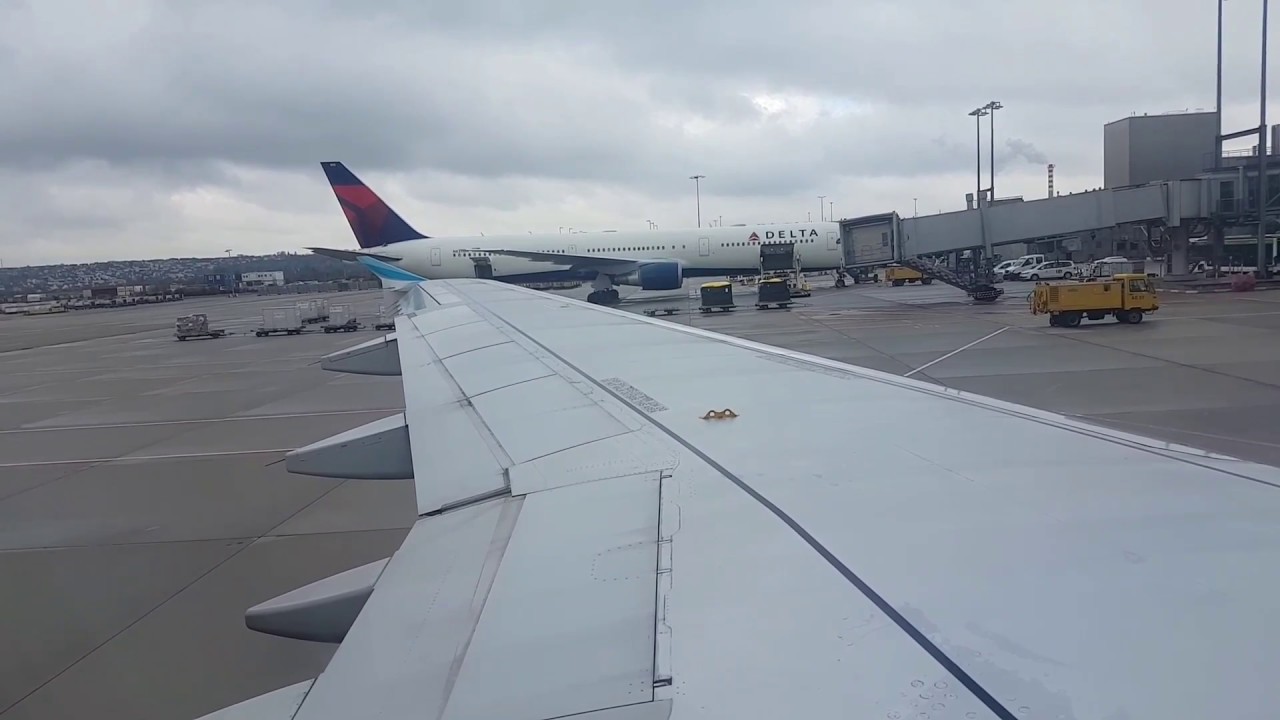 Eurowings A320 Pushback, Takeoff Stuttgart