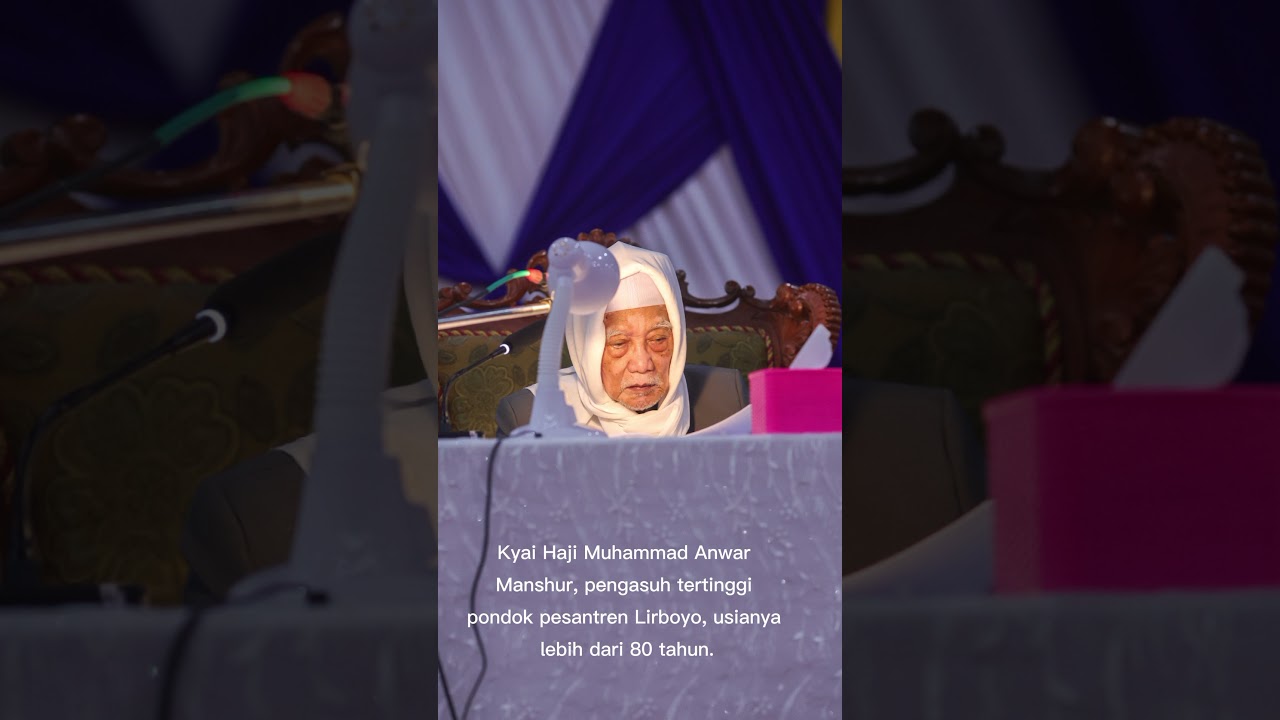Kyai tertua dari jawa timur, pengasuh pondok Lirboyo.