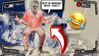 Pouring FLOUR On My BOYFRIEND While He’s SLEEPING PRANK!!