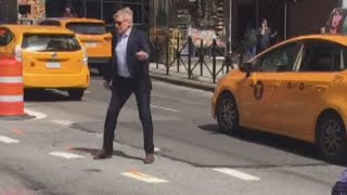 Watch 'Indiana Jones' Star Harrison Ford Direct Traffic Watch 'Indiana Jones' Star Harrison Ford Direct Traffic