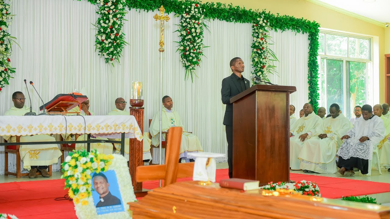 Neno la shukrani la Familia ya Marehemu Padre Paul Sabuni | Misa Takatifu ya Mazishi - Dar es Salaam