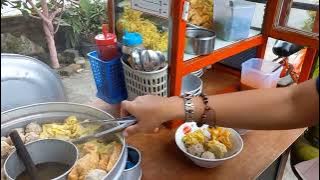 BUY MALANG MEATBALLS IN MALANG ||| Meatballs from a Cart That Are Just as Tasty as President Meat...