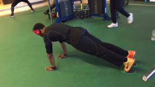 Alternating Slider Knee Tucks