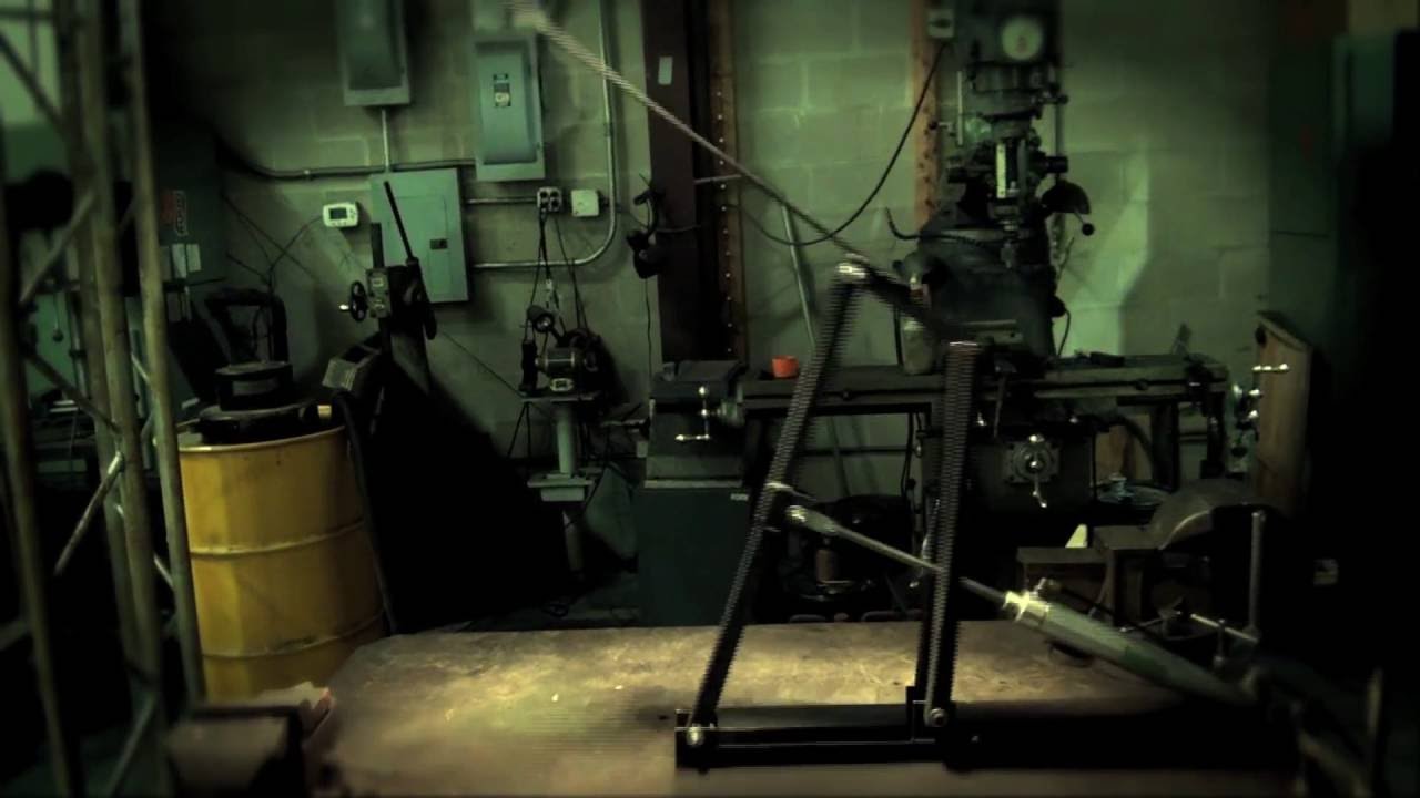 Attack Mech: Pneumatic Automated Props