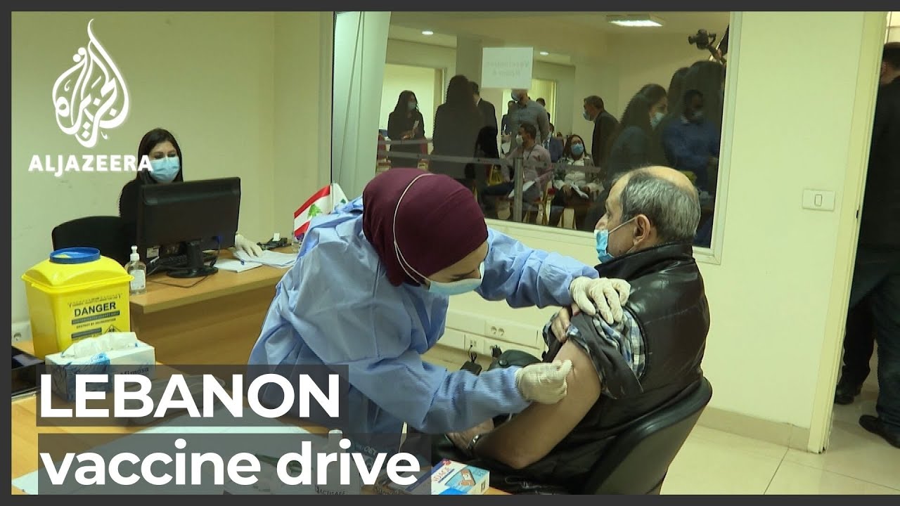 لاجئون وعمال مهاجرون مستبعدون من حملة التطعيم ضد كوفيد-19 في لبنان