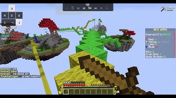 Using Auto clicker in Hypixel bedwars . [dont try this !]