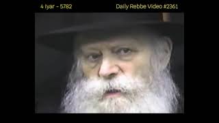 Lubavitcher Rebbe: "Blessings For Health, Order, And A Dollar For The Kallah" RebbeDaily #2362