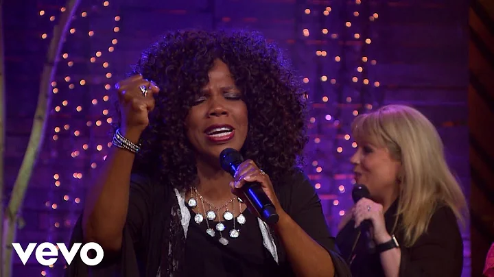 Lynda Randle - Hold To Gods Unchanging Hand (Live)