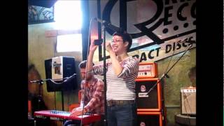MUTEMATH - Instrumental improv. Theme to Pictures with Lilli @ Criminal Records Atlanta, GA.