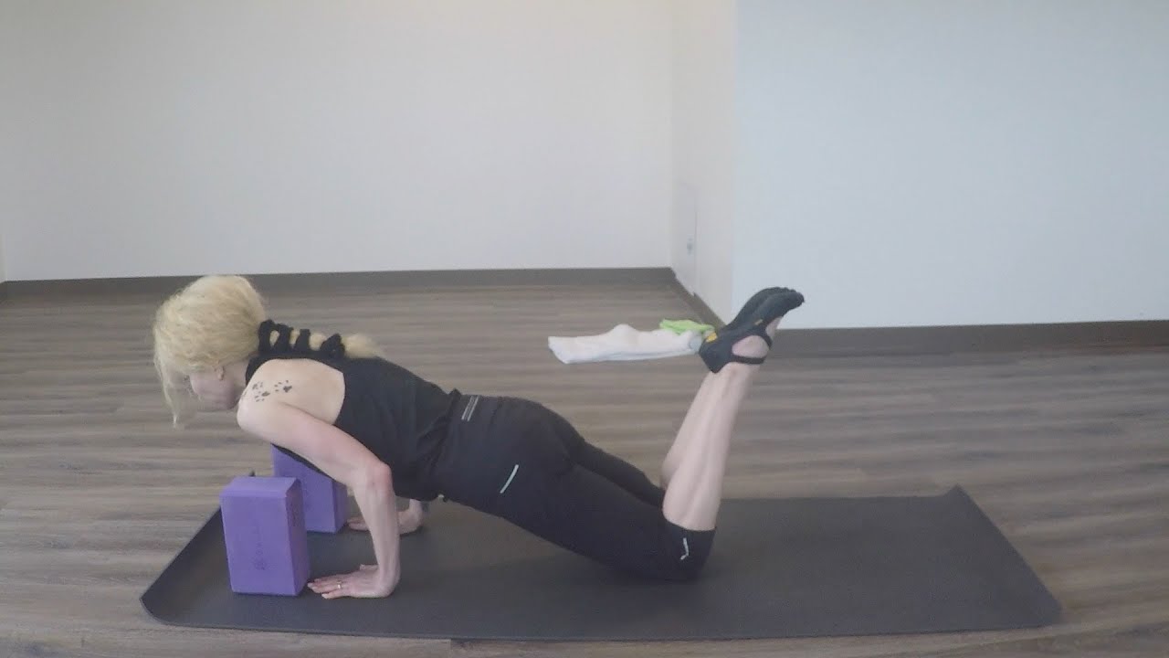 1BlondYogi Chaturanga Tutorial